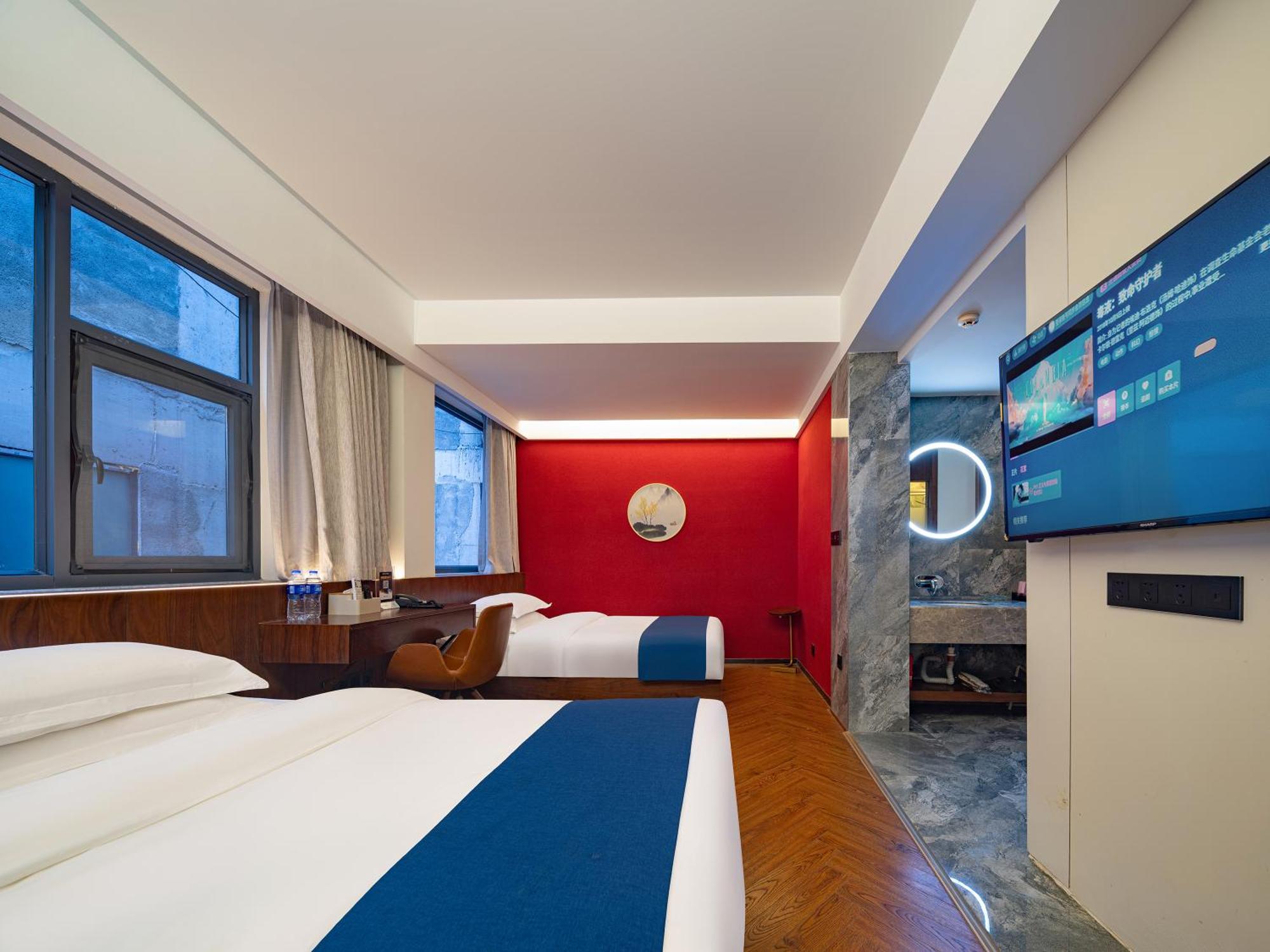 張家界武陵源北岸輕奢客棧 森林公園店 Hotel Zhangjiajie Eksteriør billede