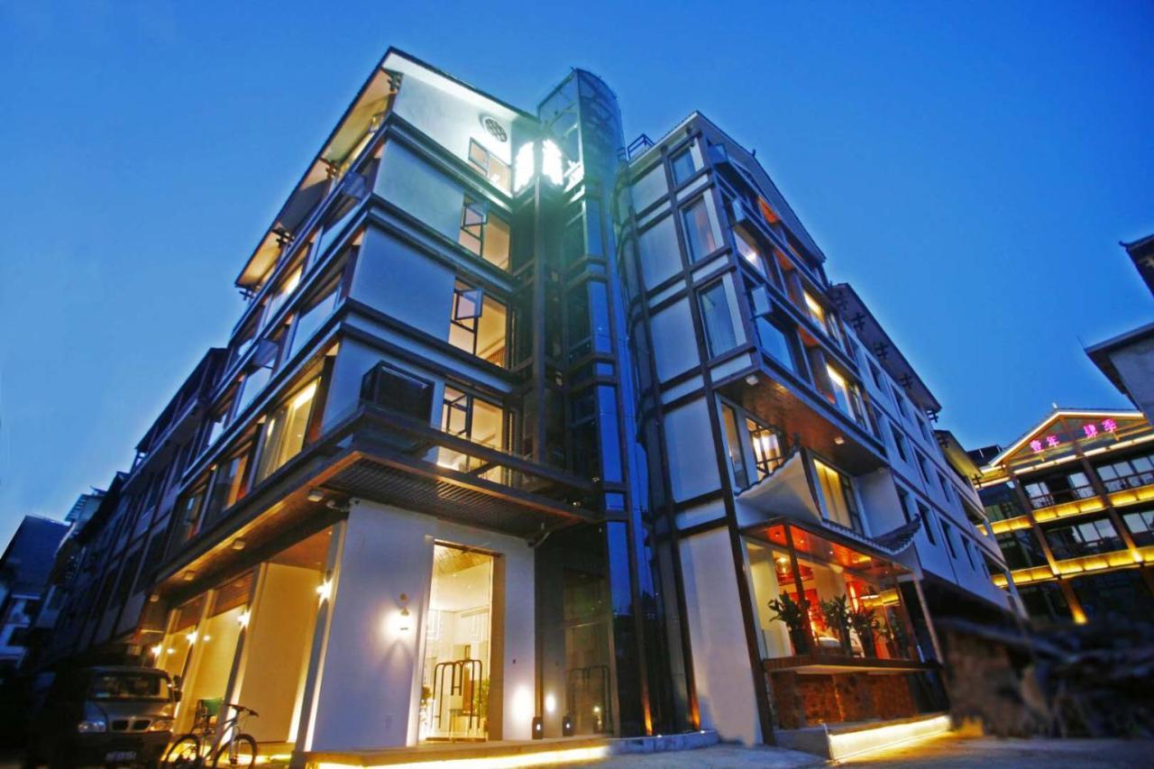張家界武陵源北岸輕奢客棧 森林公園店 Hotel Zhangjiajie Eksteriør billede